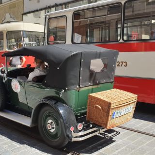 Oldtimer am Brünner Freiheitsplatz